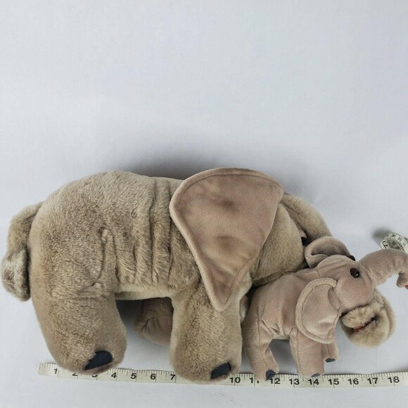 Vintage Animal Planet Mommy Wrinkle Baby Sprinkle Elephant 18 inch Plush - Picture 9 of 9